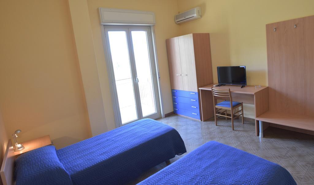 Hotel Dependance La Mouette Termini Imerese Zewnętrze zdjęcie